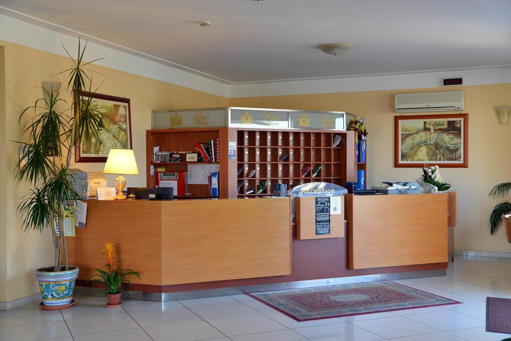 King'S House Hotel Resort Маскали Экстерьер фото